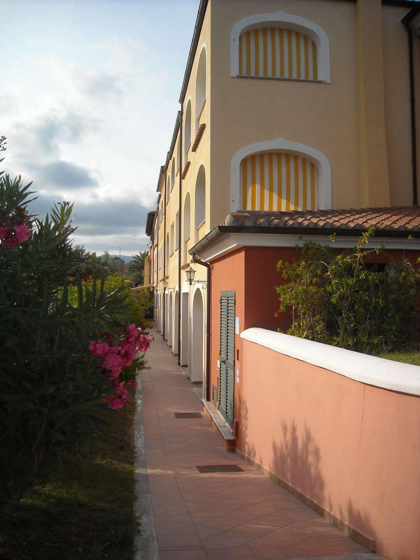 Residence Il Borgo Orosei Exteriér fotografie